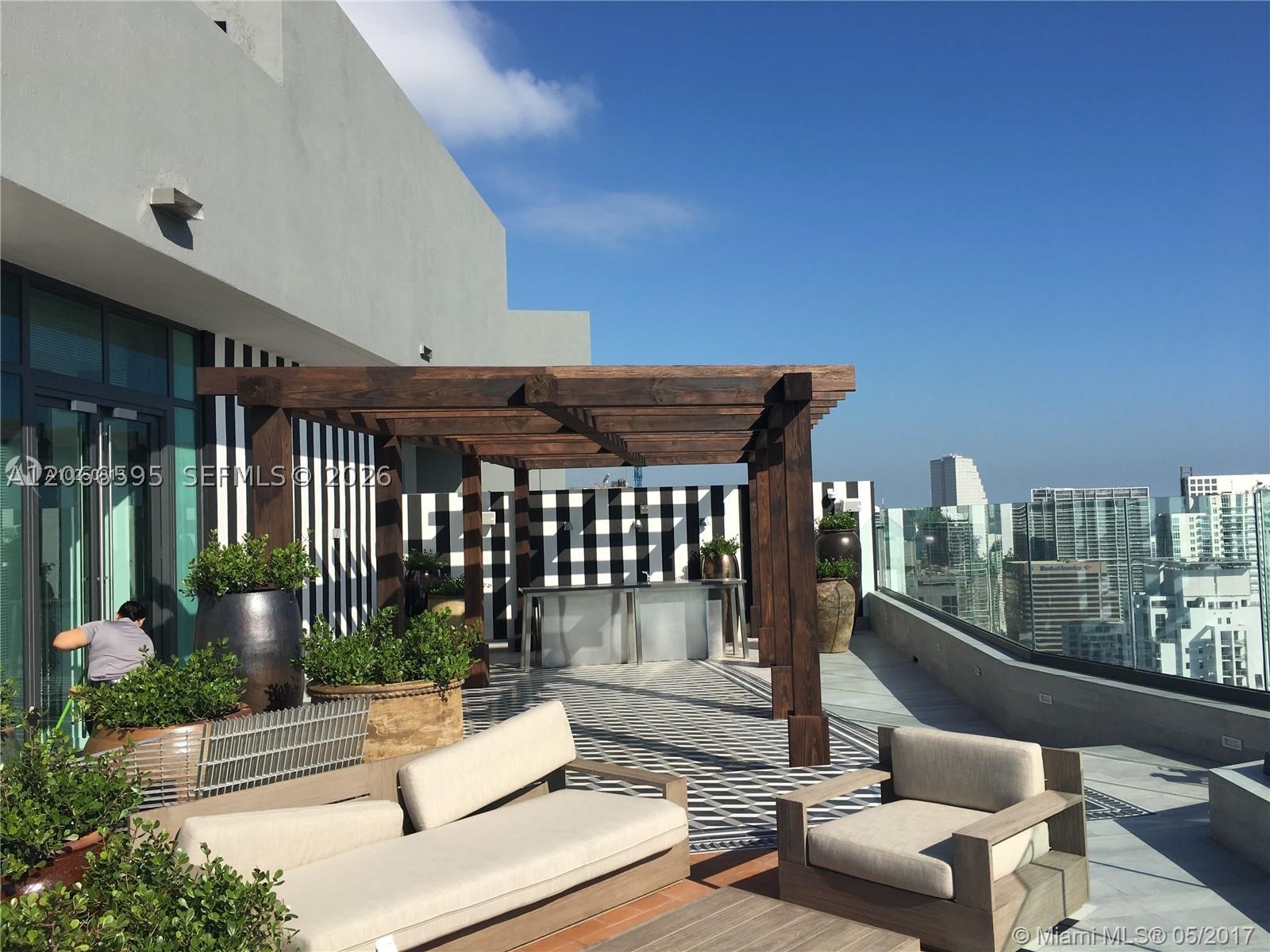 image Dua Miami (SLS Brickell)15