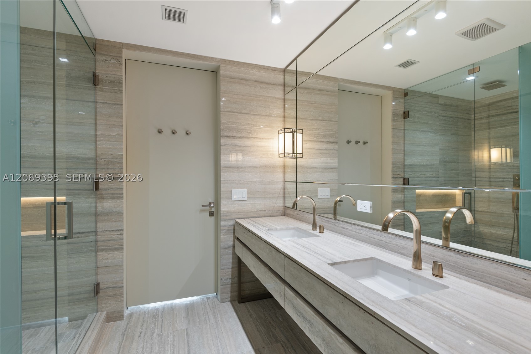 image Residences by Armani Casa15