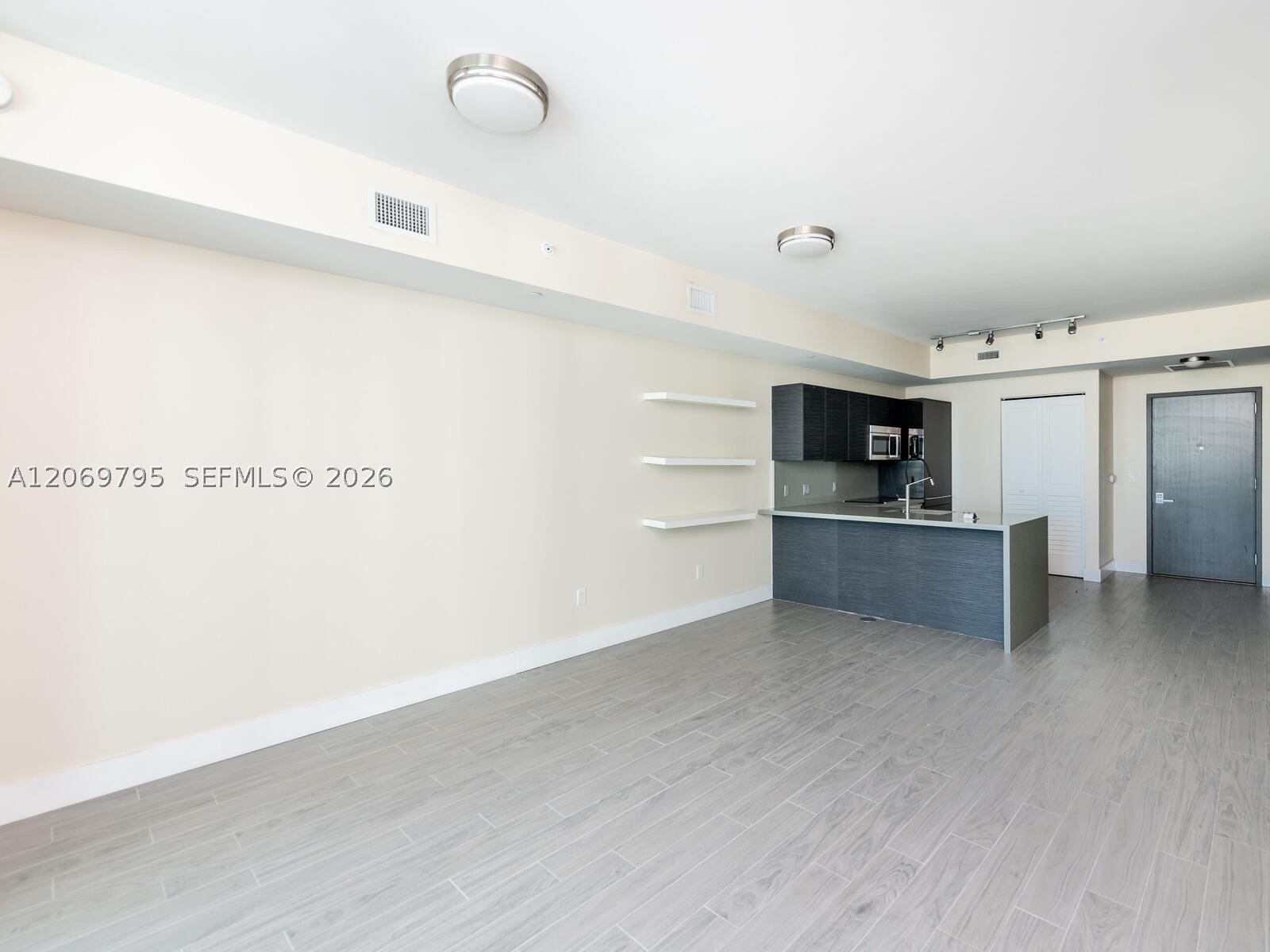 image The Bond on Brickell10