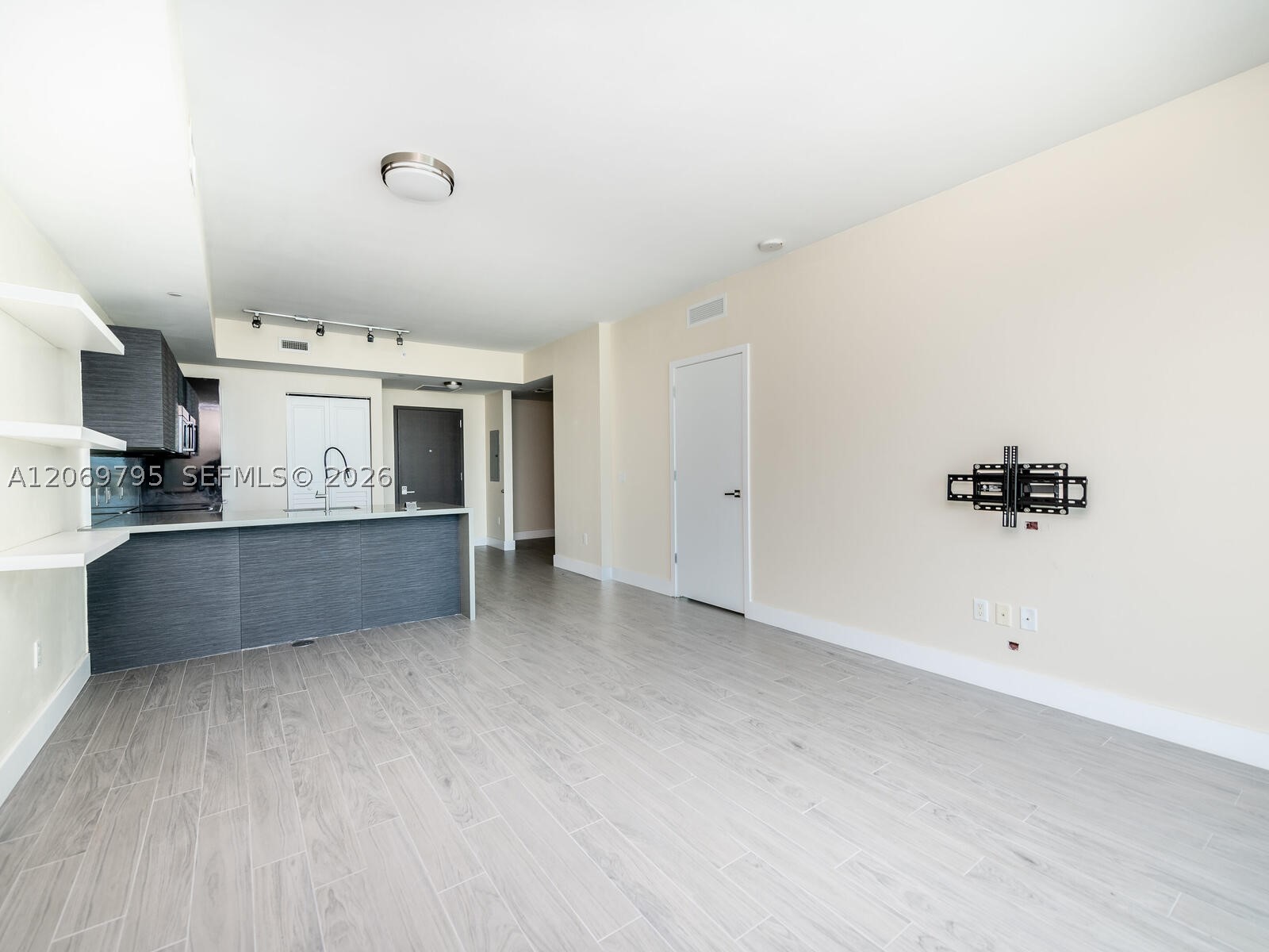 image The Bond on Brickell13