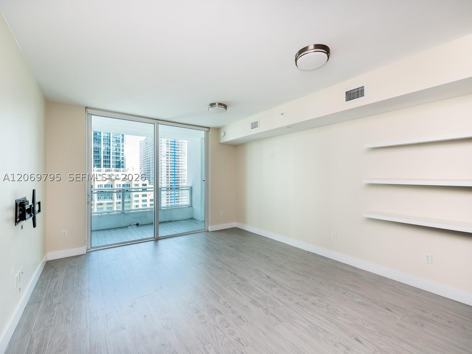 image The Bond on Brickell14