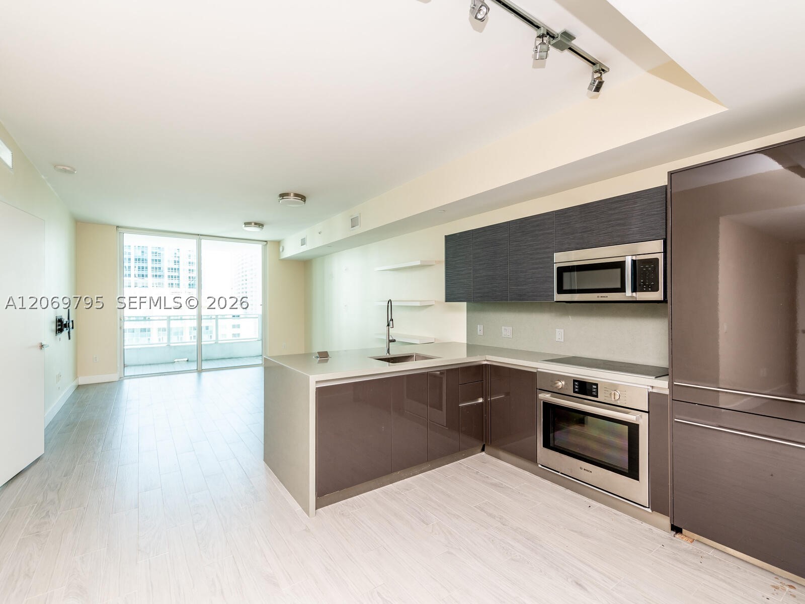 image The Bond on Brickell4