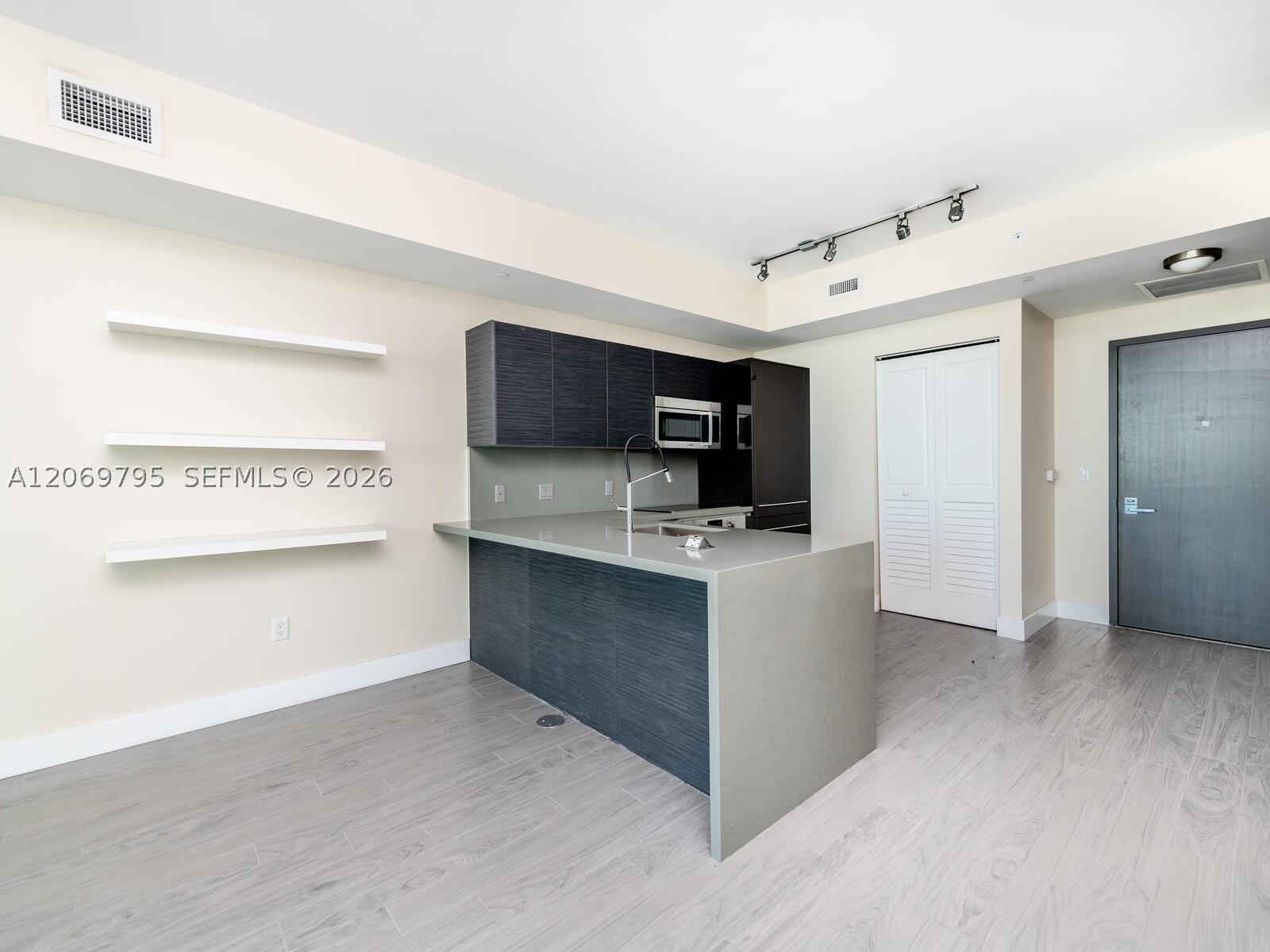 image The Bond on Brickell8