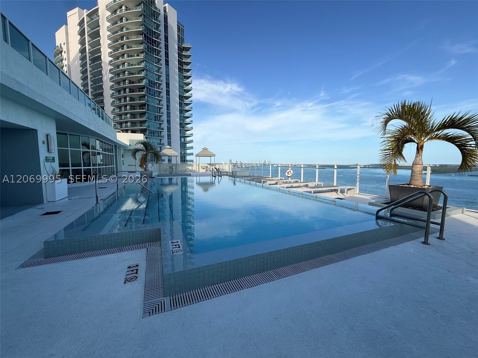 image Emerald at Brickell15