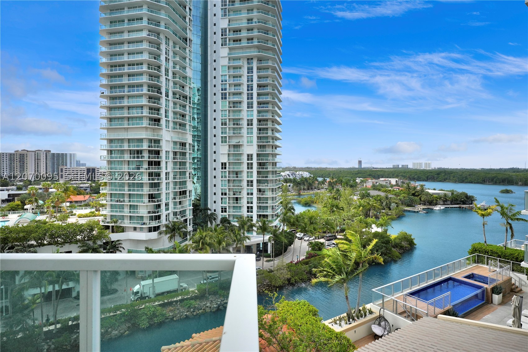 image St Tropez Sunny Isles12
