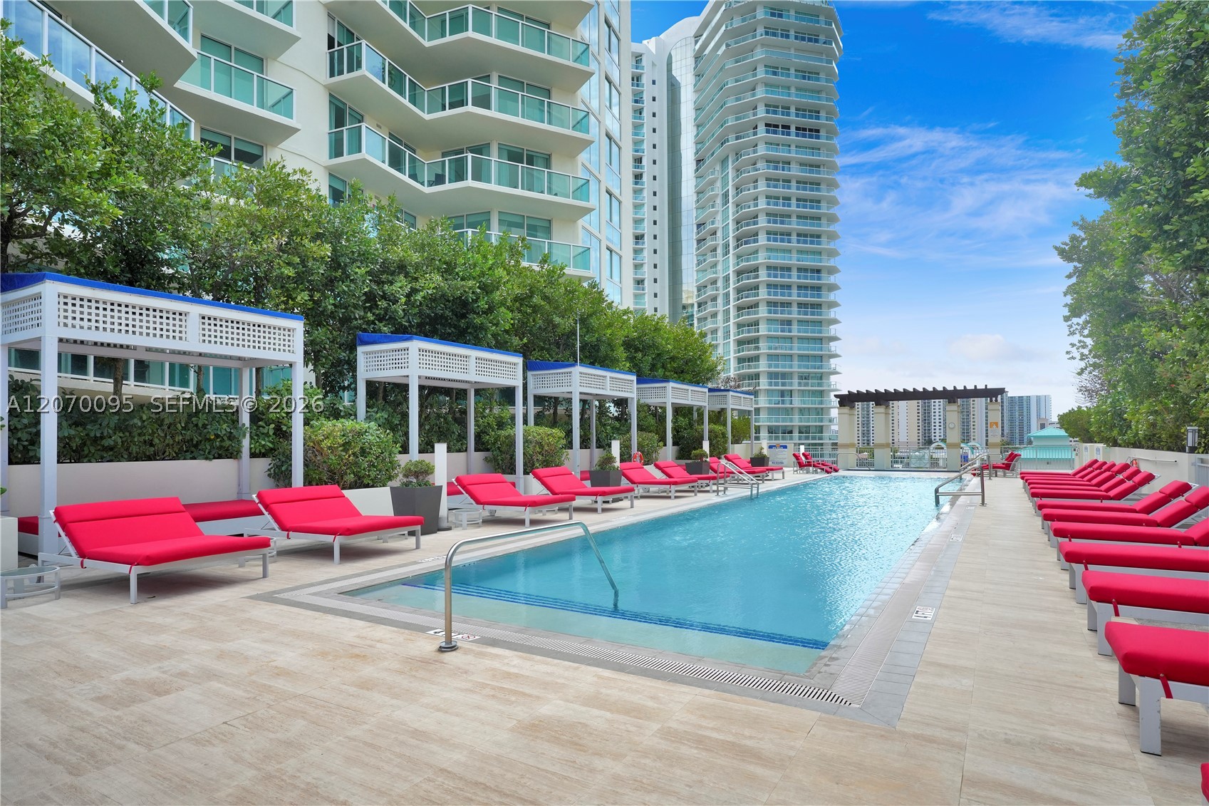 image St Tropez Sunny Isles14