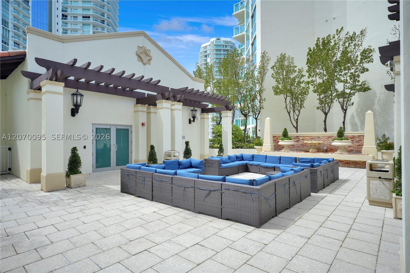 image St Tropez Sunny Isles17