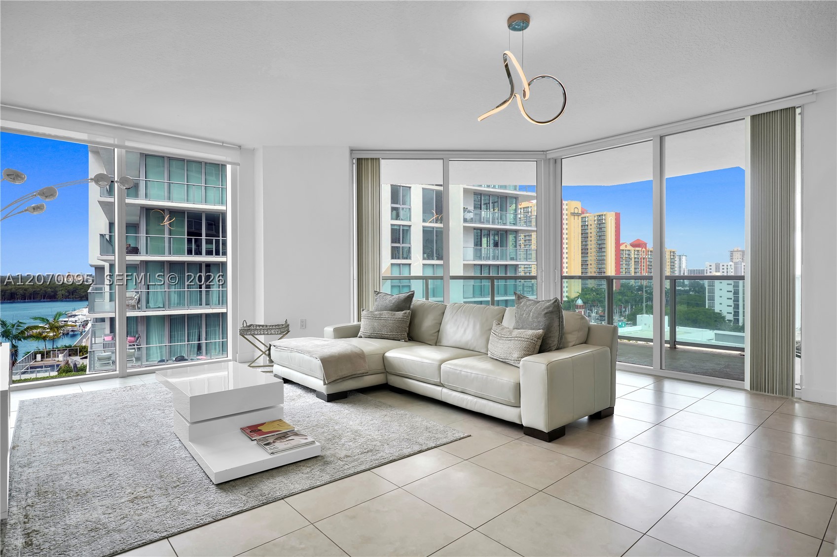 image St Tropez Sunny Isles2