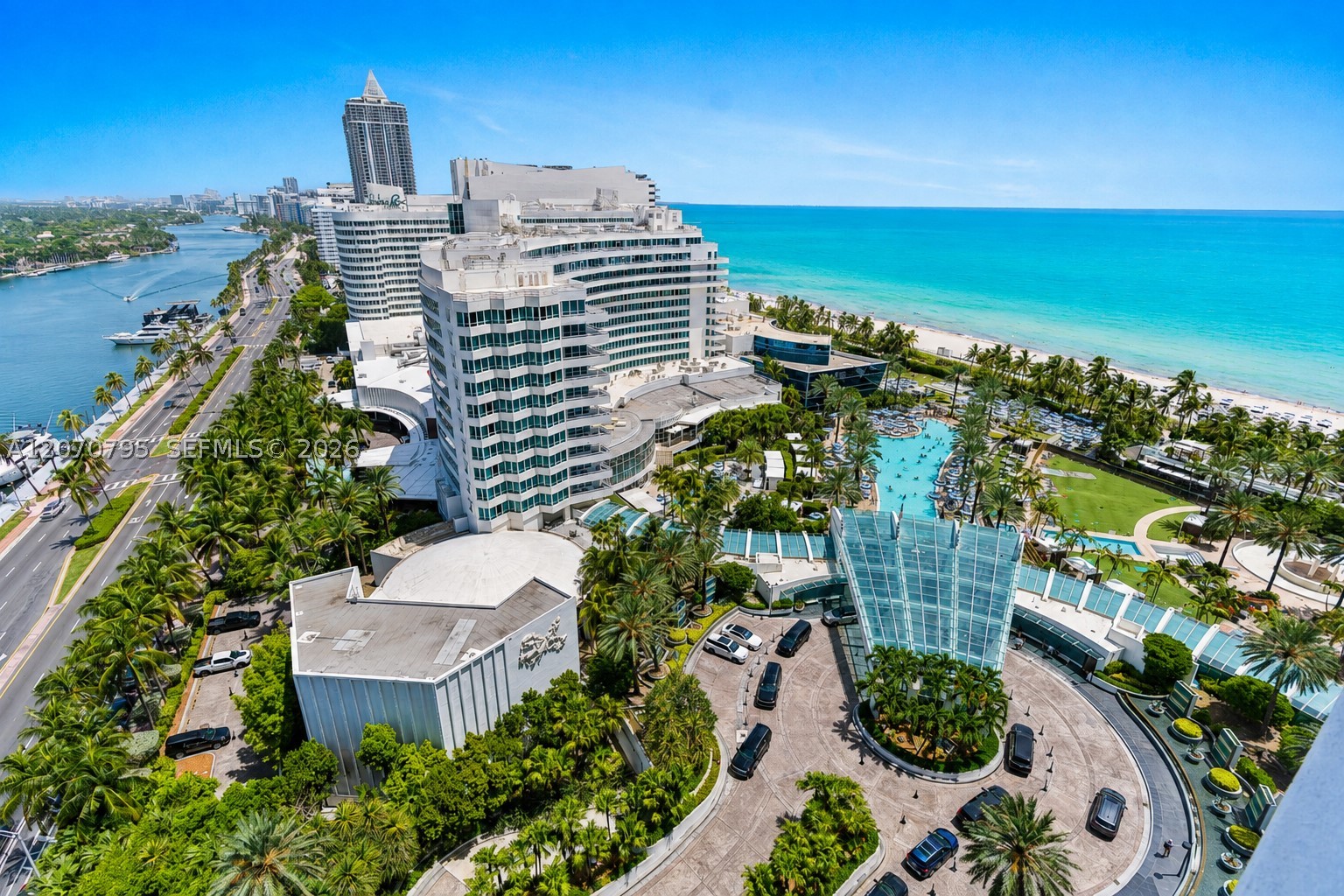 4401 Collins Ave #1915/1917