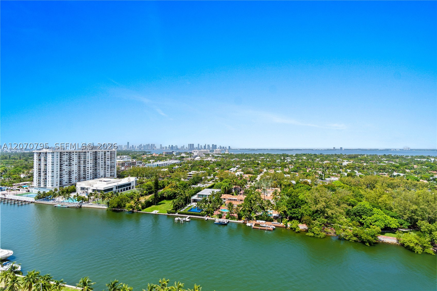 4401 Collins Ave #1915/1917 Miami Beach, FL 33140