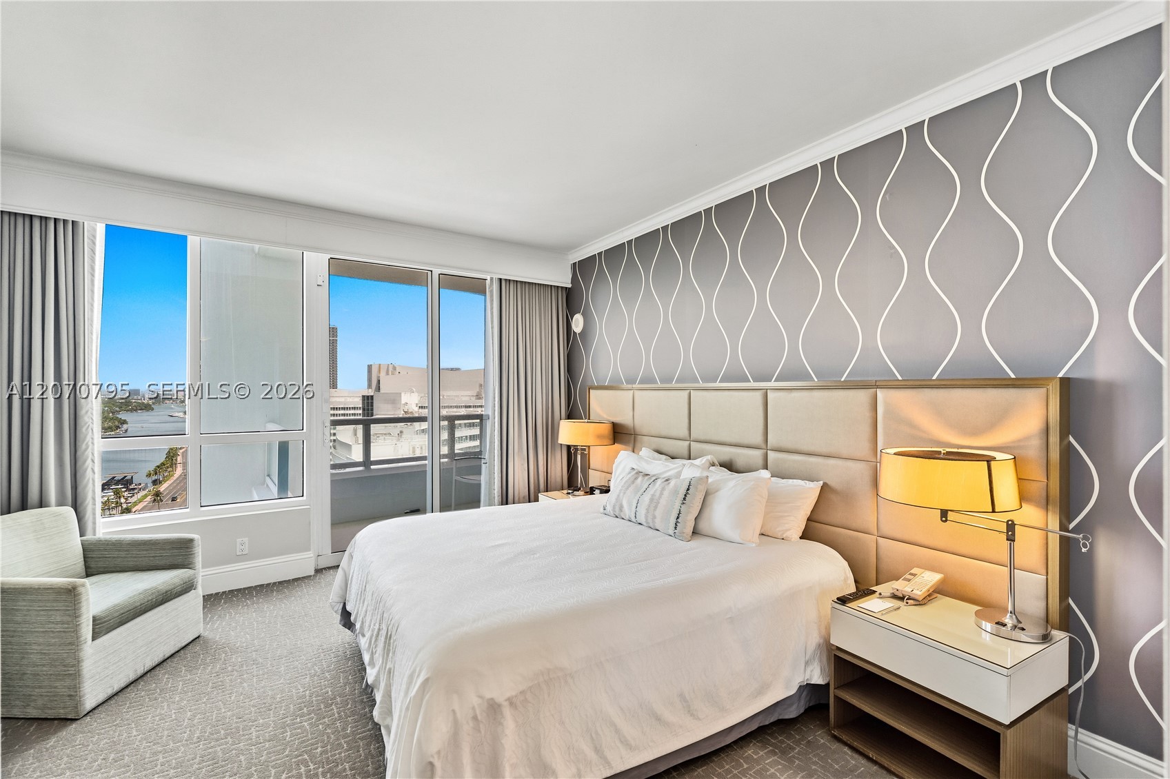 4401 Collins Ave #1915/1917 Miami Beach, FL 33140