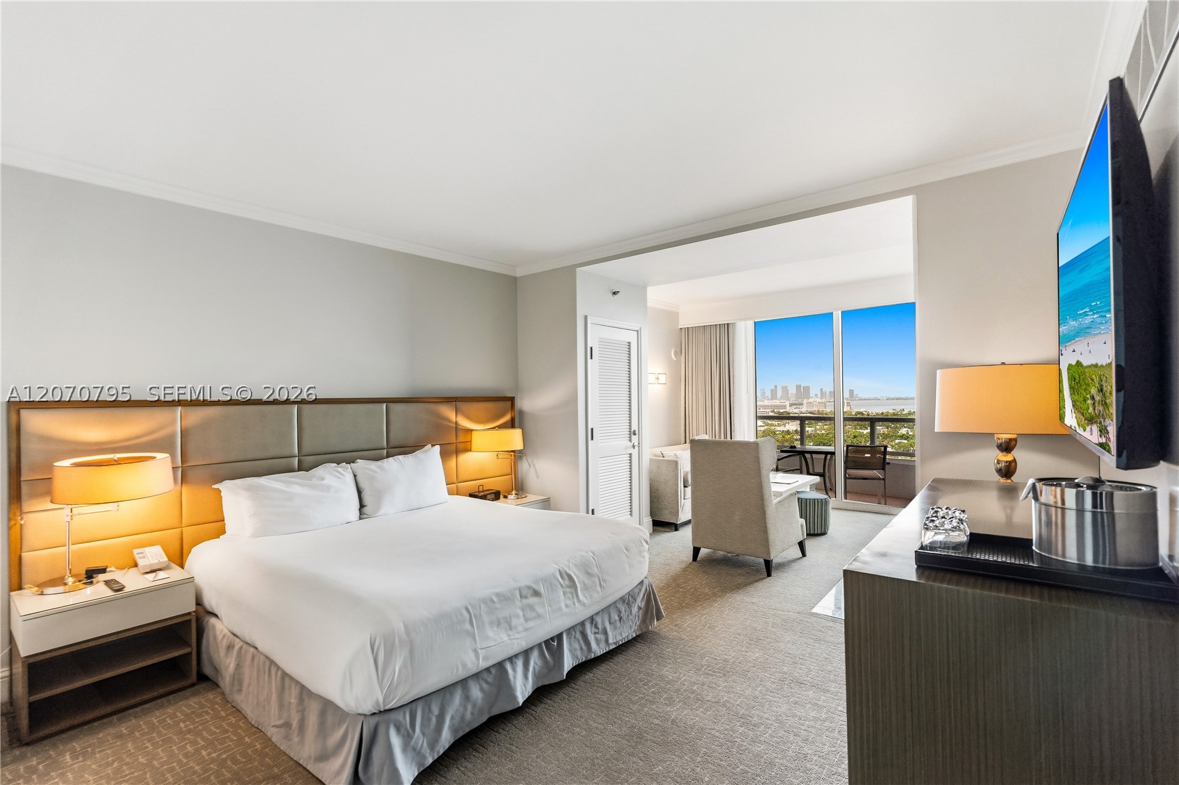 4401 Collins Ave #1915/1917 Miami Beach, FL 33140