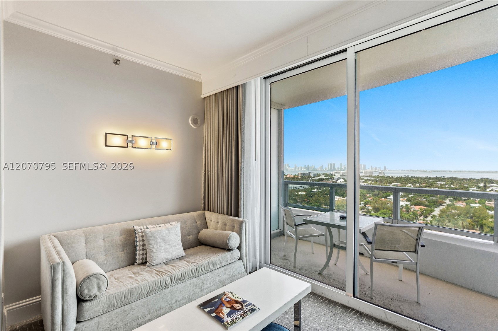 4401 Collins Ave #1915/1917 Miami Beach, FL 33140