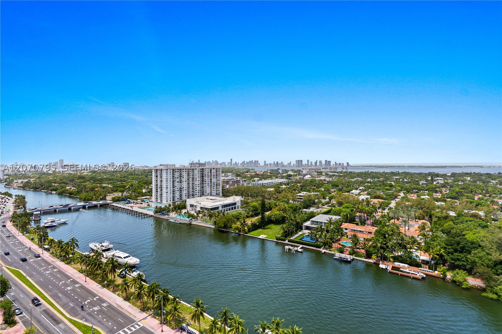 4401 Collins Ave #1915/1917 Miami Beach, FL 33140