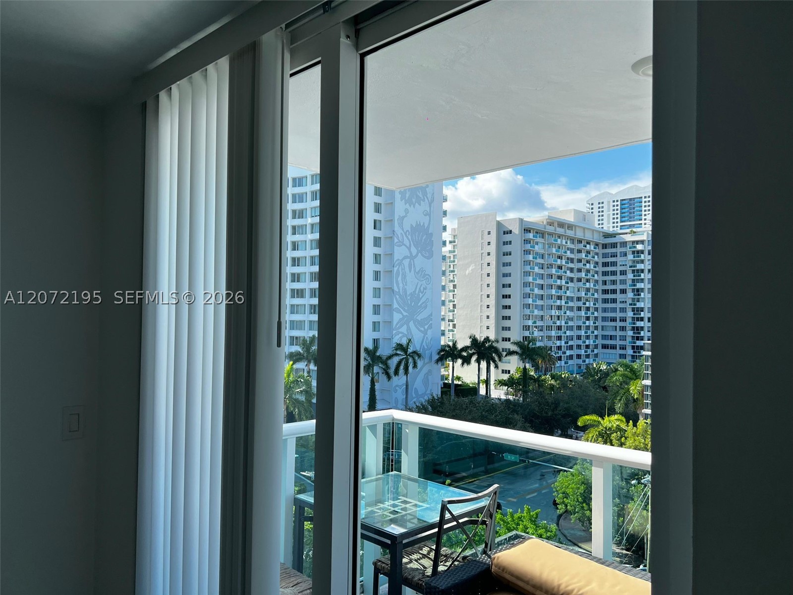 1035 West Ave #803