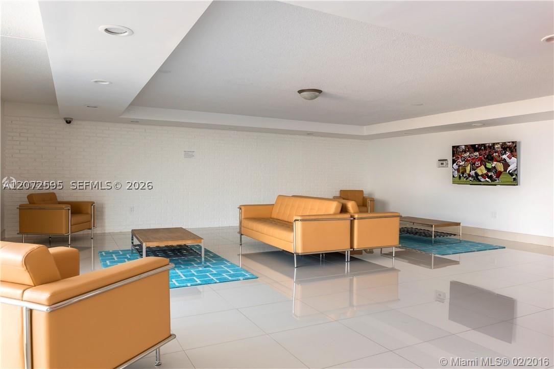 345 Ocean Dr #408 Miami Beach, FL 33139