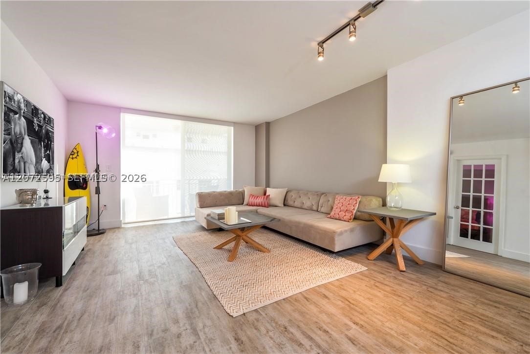 345 Ocean Dr #408 Miami Beach, FL 33139