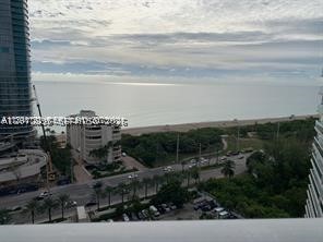 100 Bayview Dr #2010