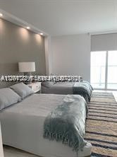 image Arlen House East12