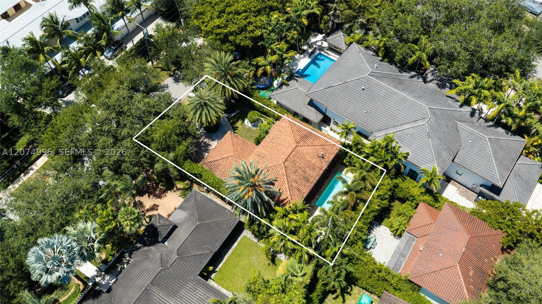 1043 Alfonso Ave Coral Gables, FL 33146