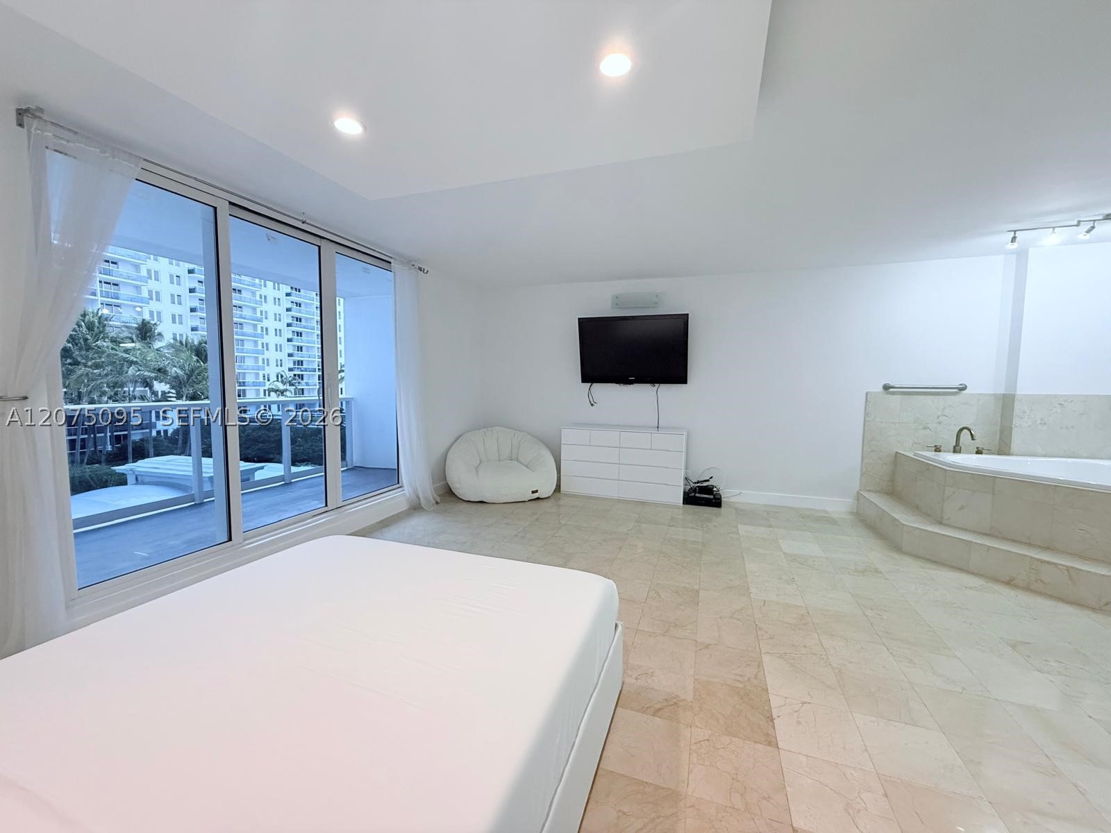 image Roney Palace10