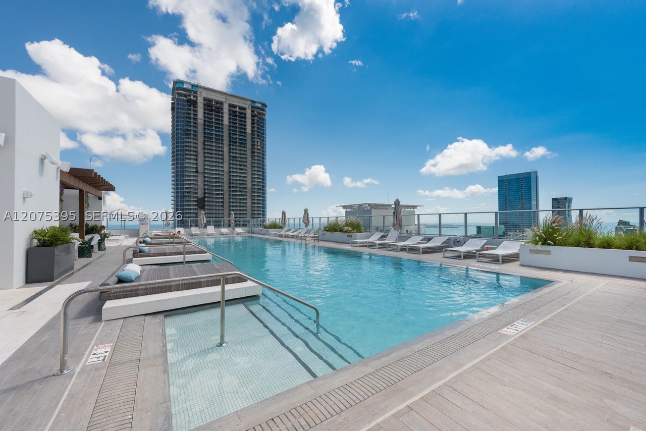 1010 Brickell Ave #2009 Miami, FL 33131