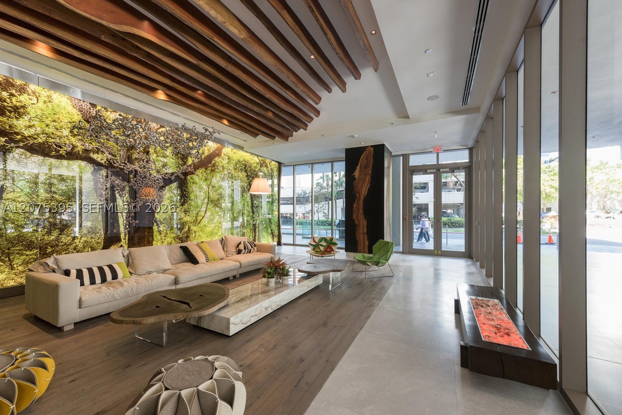 1010 Brickell Ave #2009 Miami, FL 33131