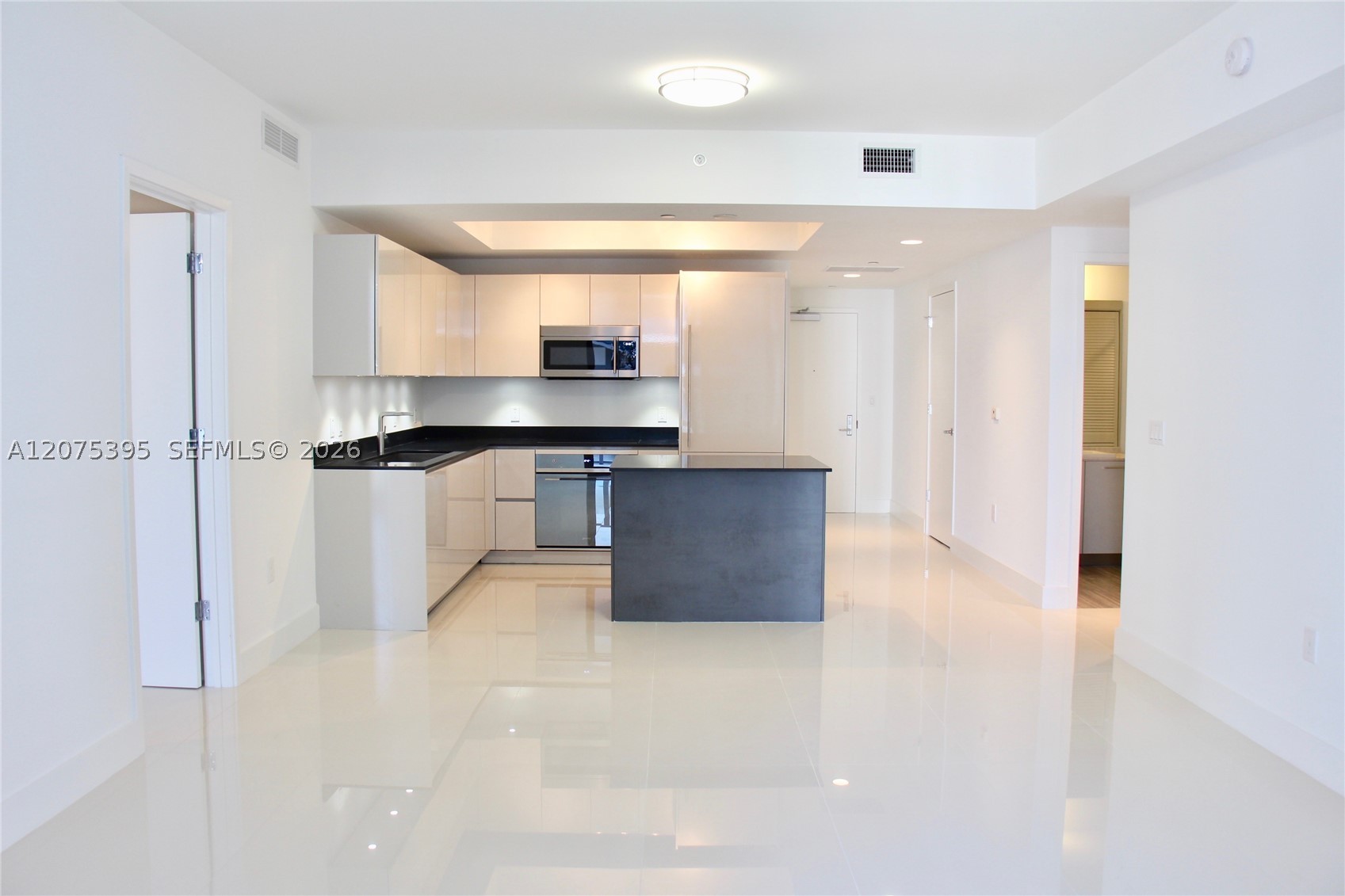1010 Brickell Ave #2009 Miami, FL 33131