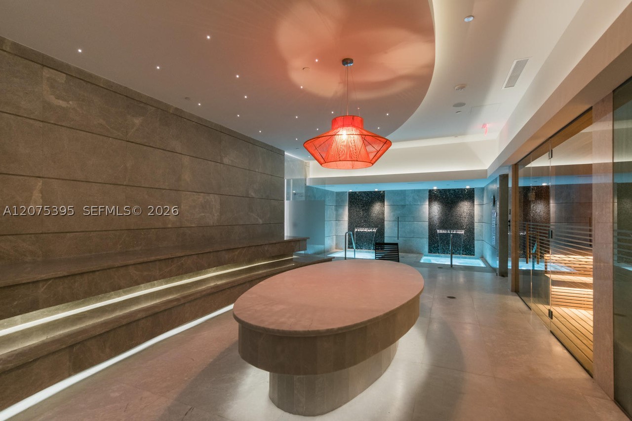 1010 Brickell Ave #2009 Miami, FL 33131