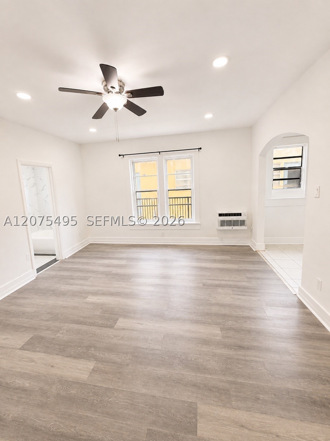 1319 Meridian Ave #205
