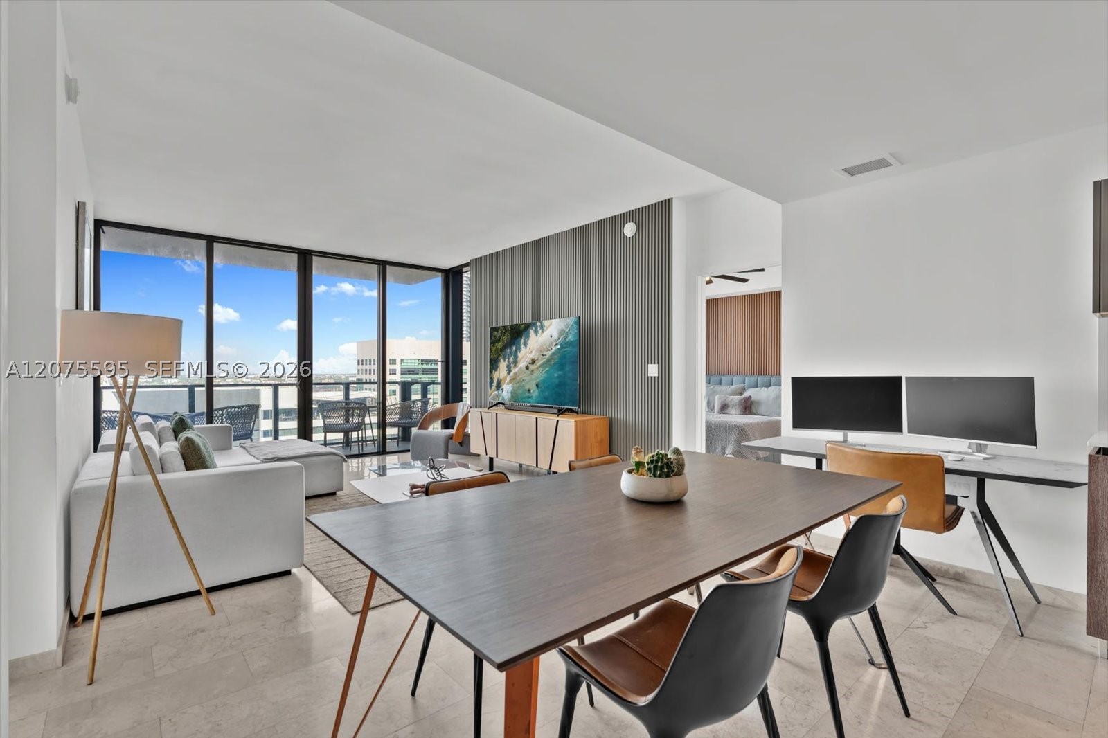 88 SW 7th St #2204 Miami, FL 33130