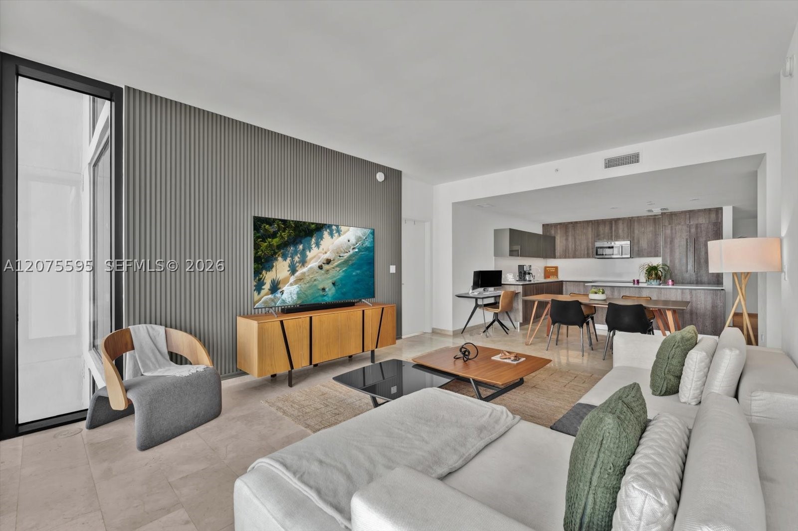 88 SW 7th St #2204 Miami, FL 33130