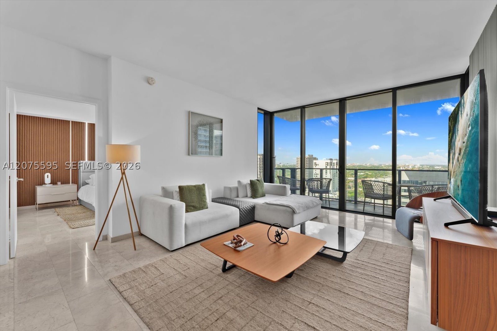 88 SW 7th St #2204 Miami, FL 33130