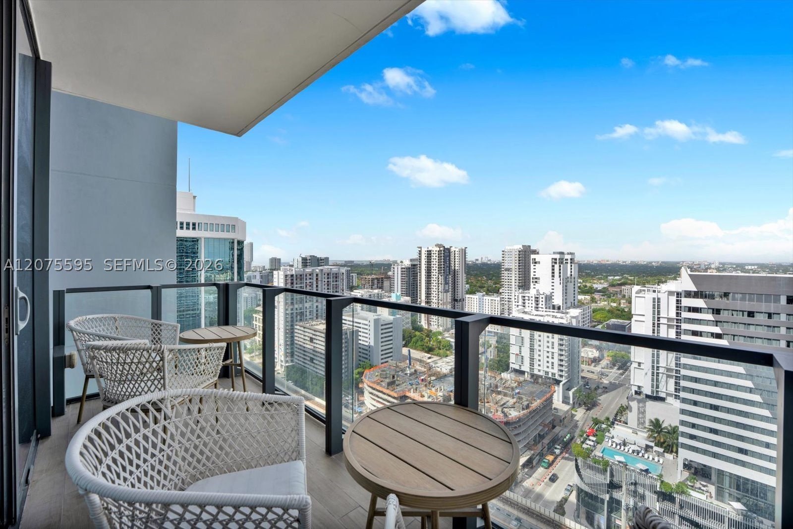 88 SW 7th St #2204 Miami, FL 33130