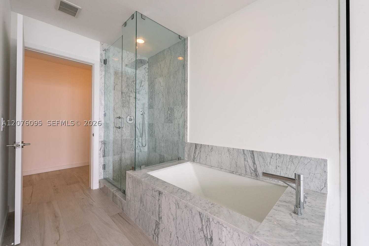480 NE 31st St #2101 Miami, FL 33137