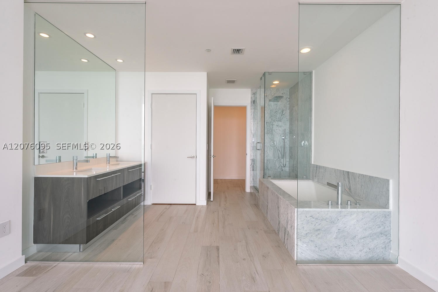 480 NE 31st St #2101 Miami, FL 33137