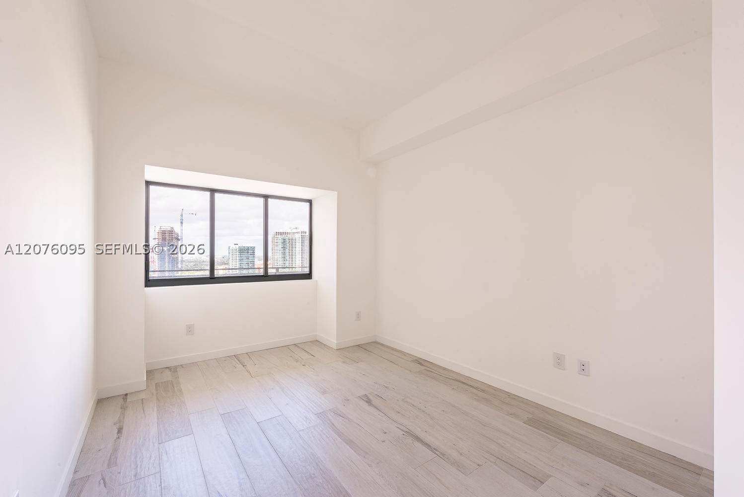 480 NE 31st St #2101 Miami, FL 33137