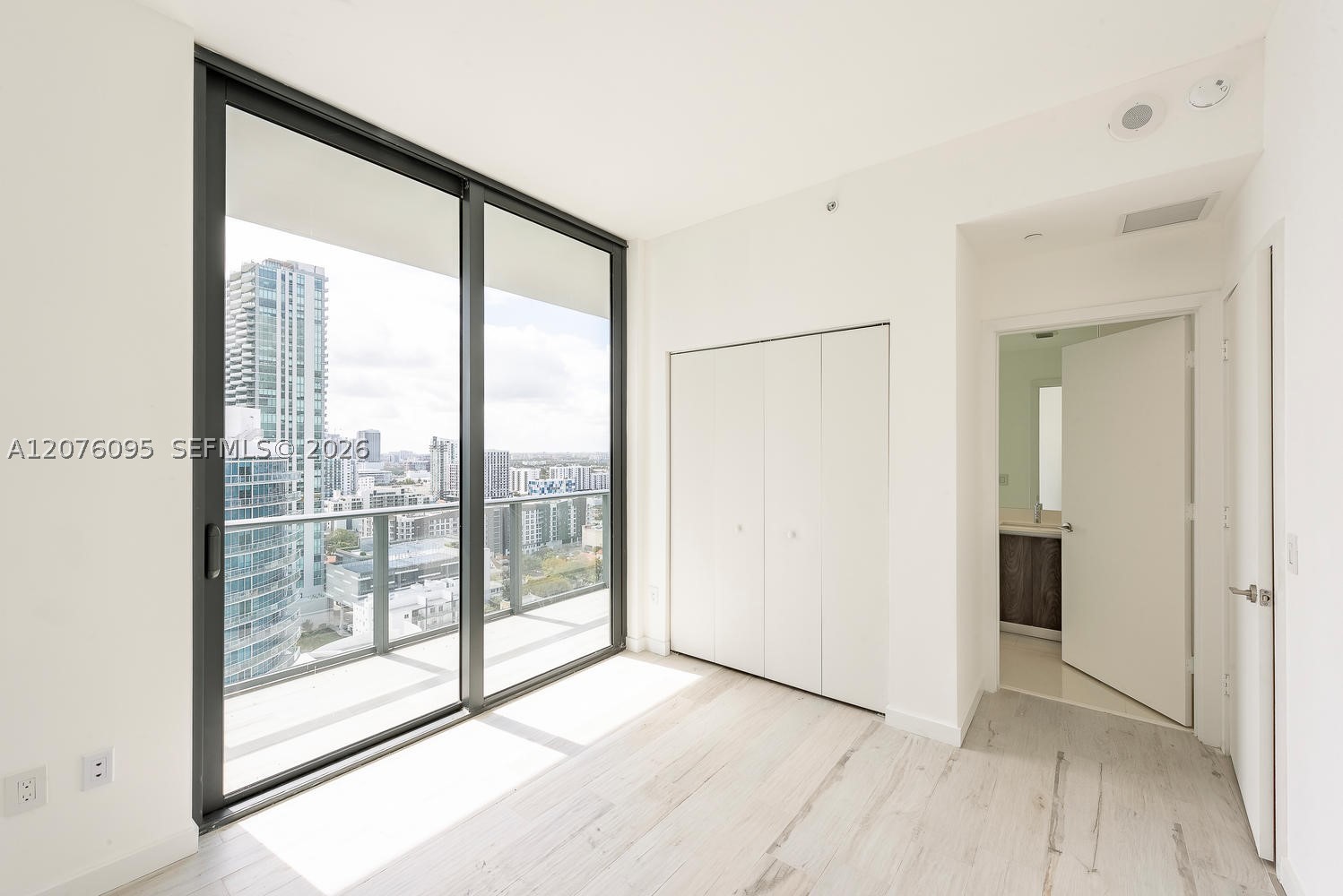 480 NE 31st St #2101 Miami, FL 33137