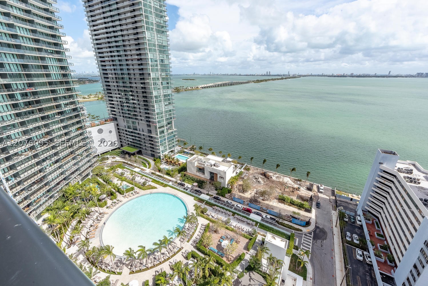 480 NE 31st St #2101 Miami, FL 33137