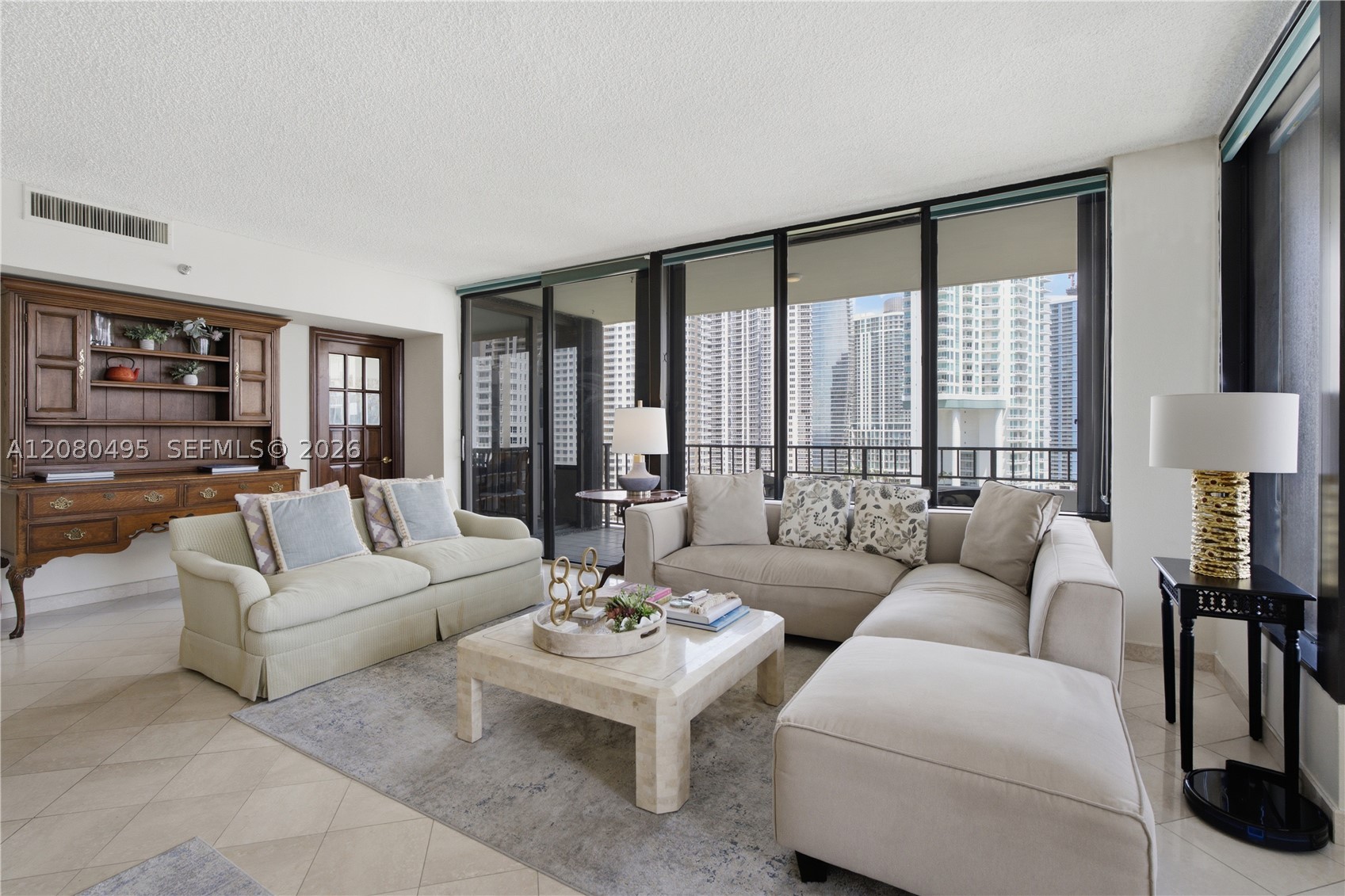 image Brickell Key One3