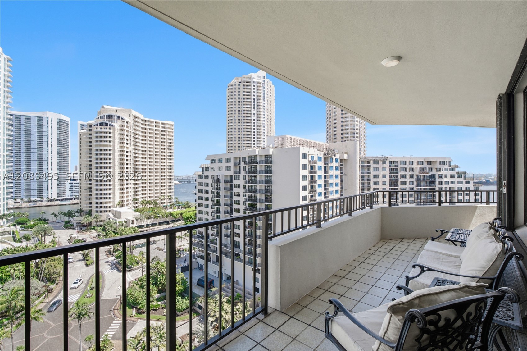 image Brickell Key One5