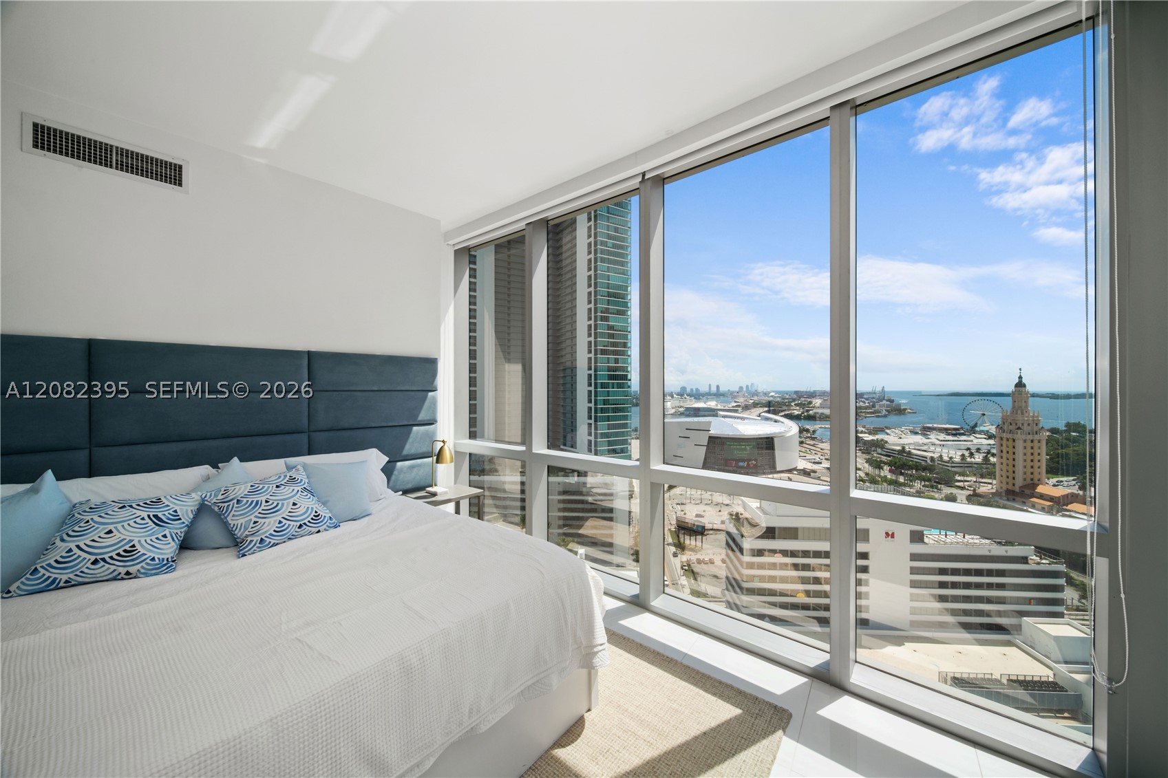 image Paramount Miami Worldcenter9