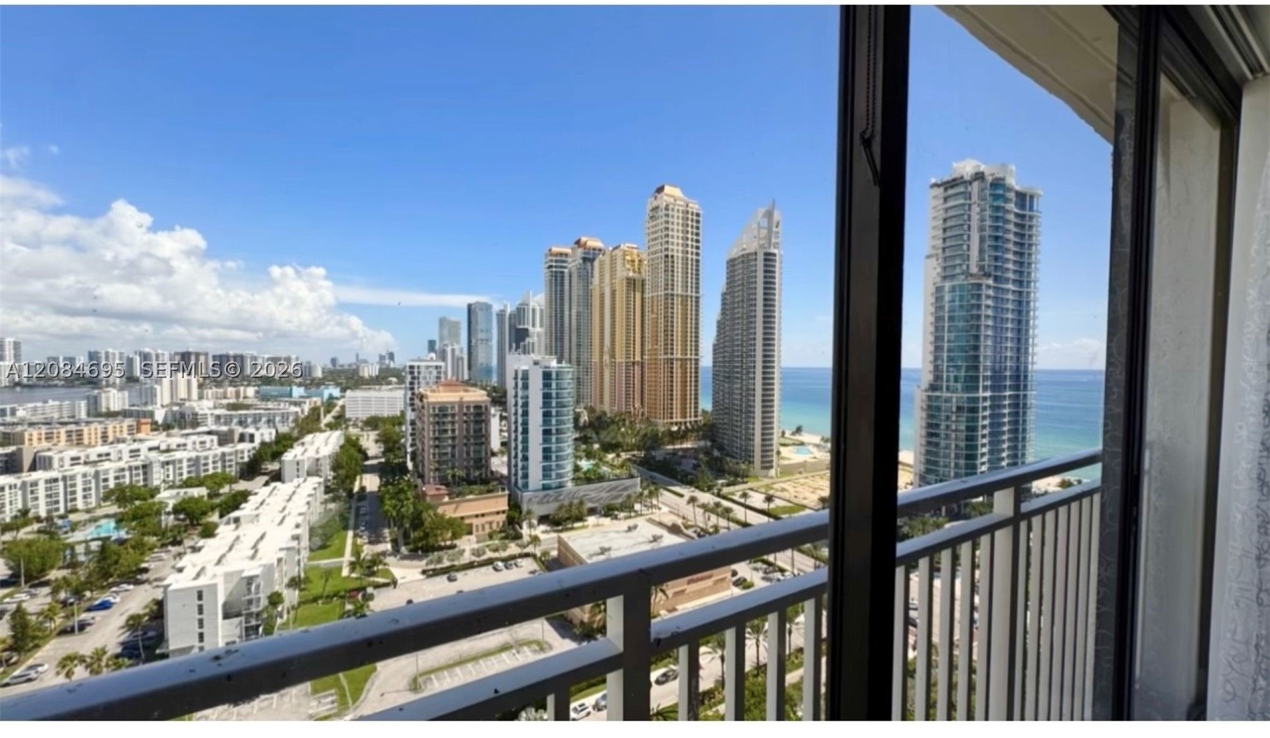 image Winston Towers 6001