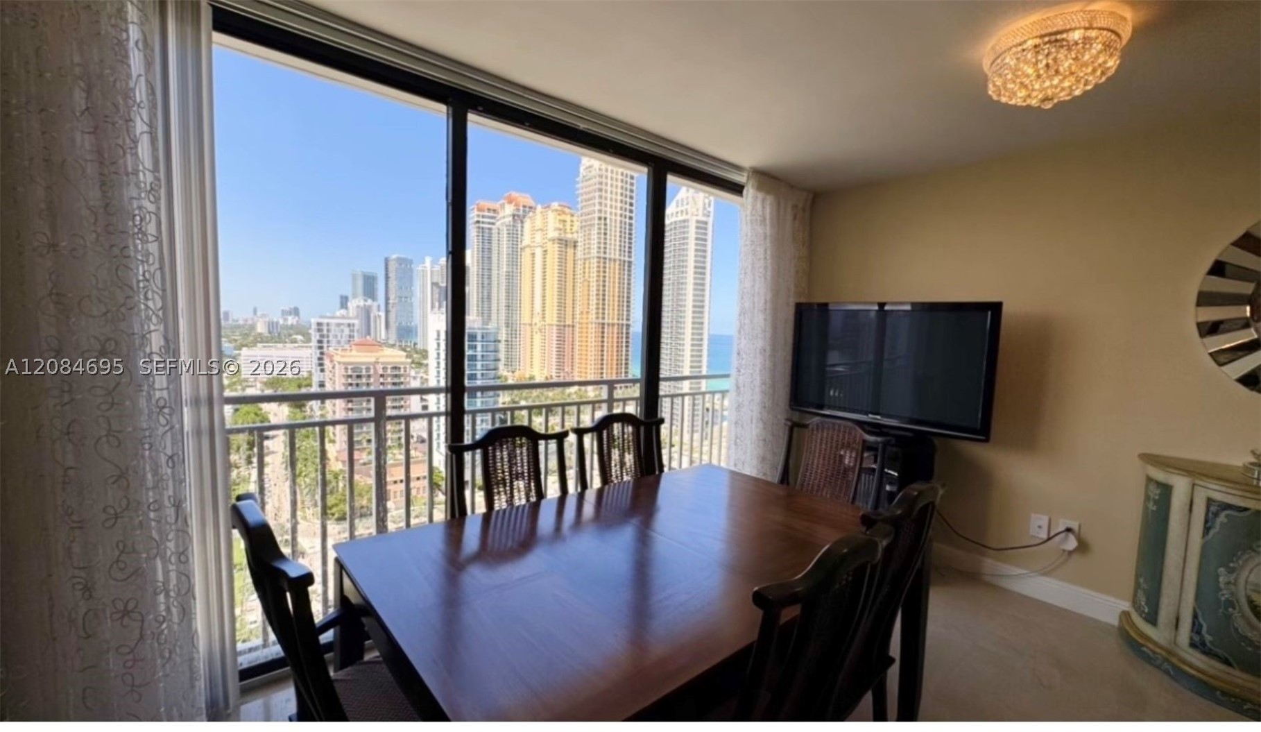 image Winston Towers 6003