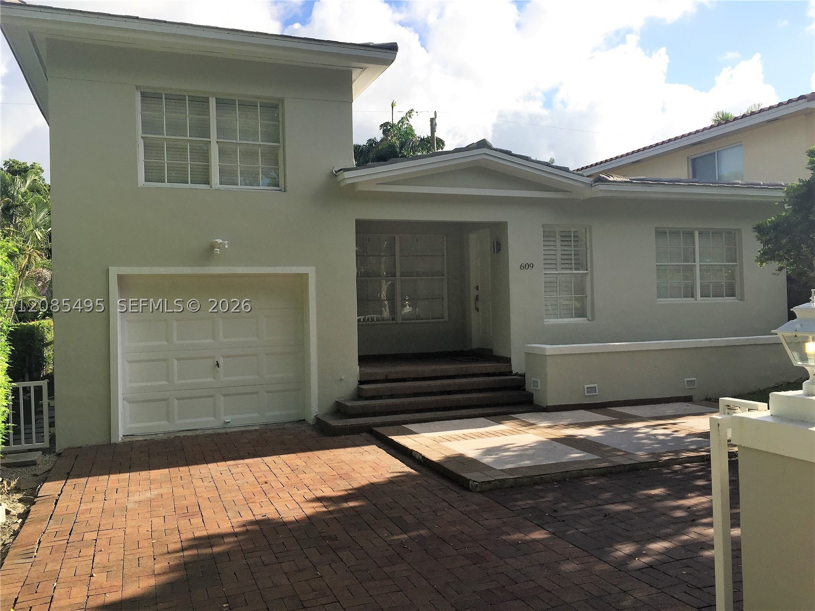 609 Puerta Ave