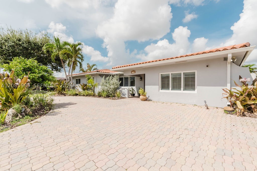 1732 SW 103rd Pl