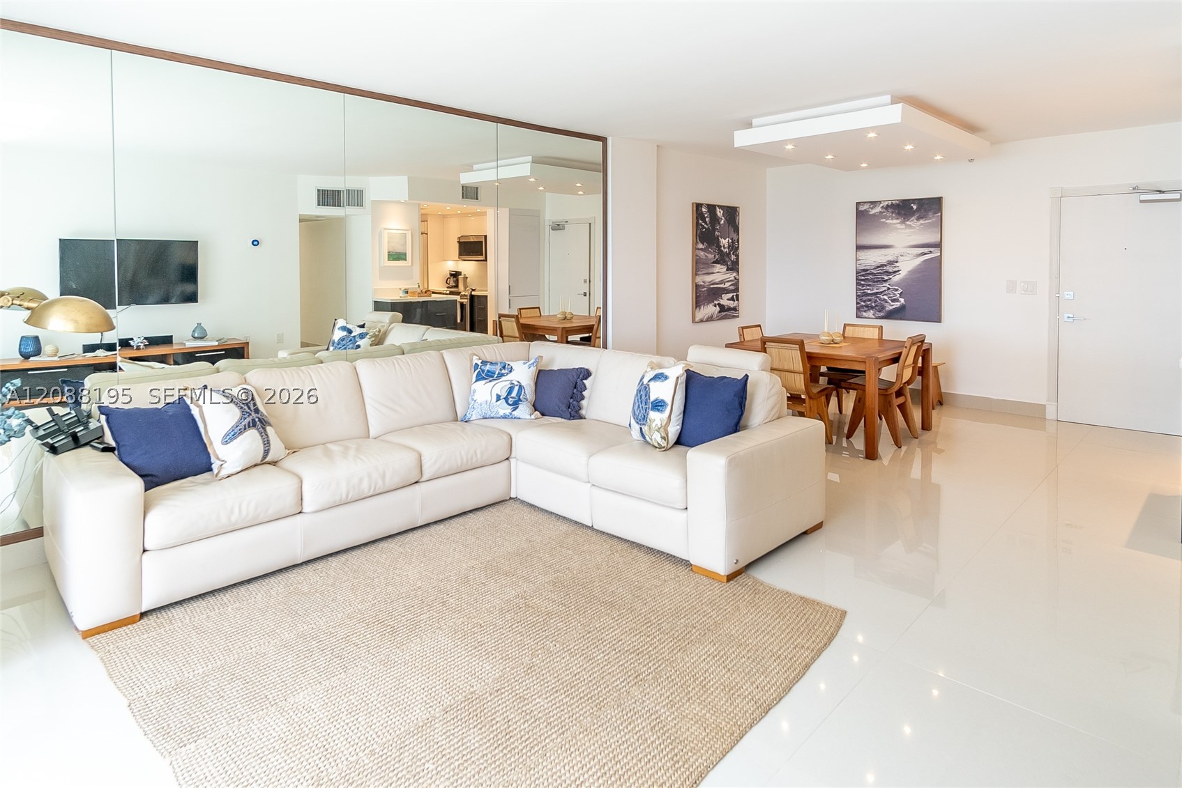 image Harbour House16