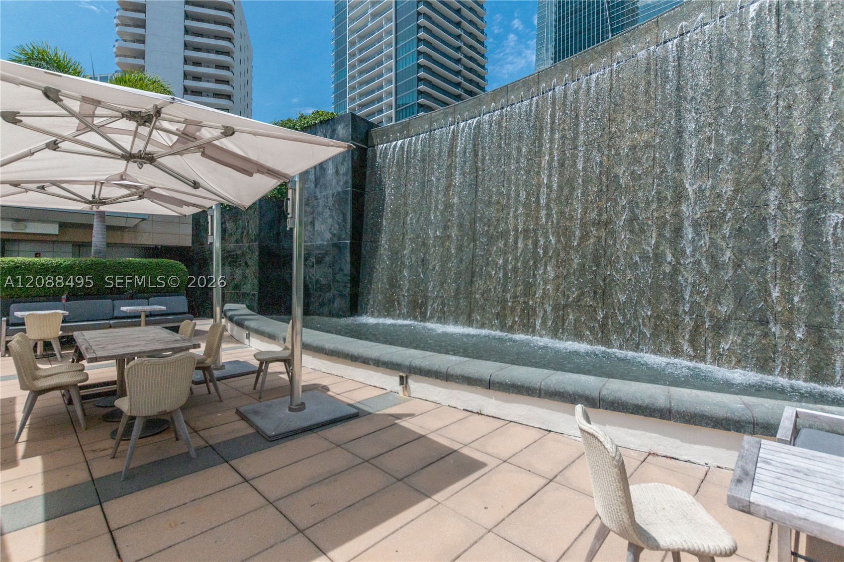 image Four Seasons Residences Miami24