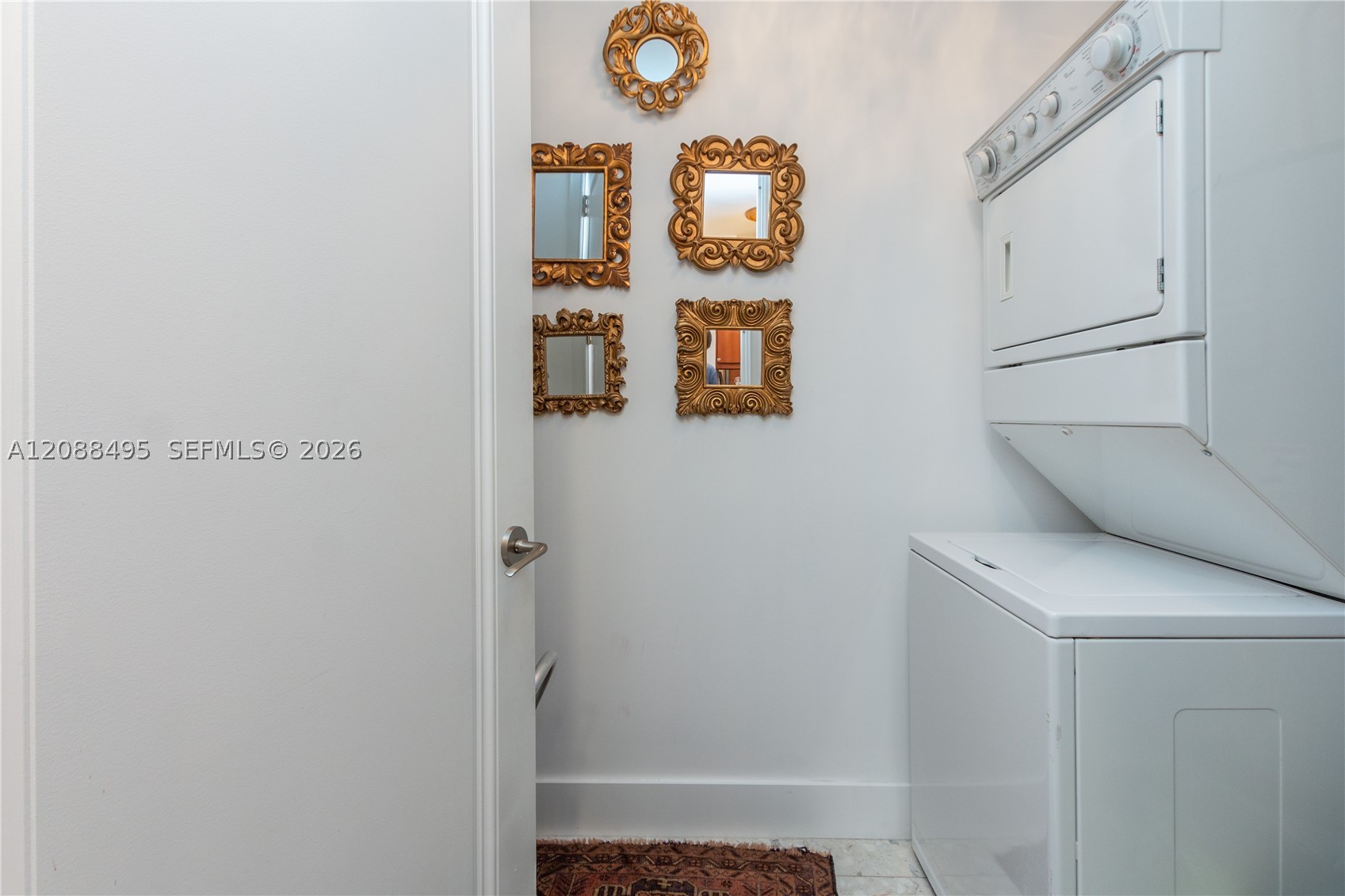 image Four Seasons Residences Miami7