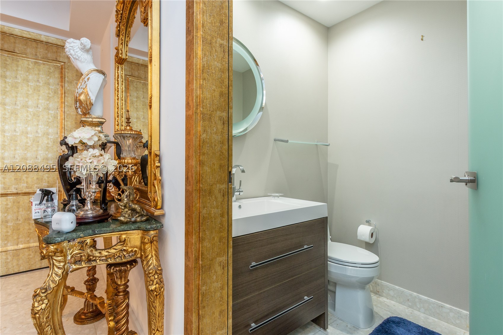 image Four Seasons Residences Miami8